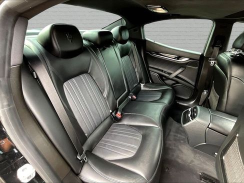 Used 2021 Maserati Ghibli RWD image 25
