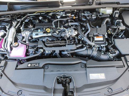 New 2026 Toyota Prius SE image 14