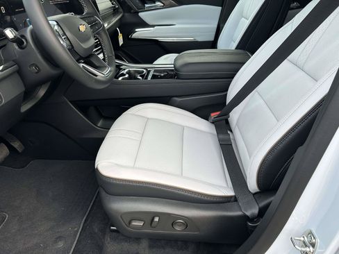 New 2026 Chevrolet Traverse High Country AWD/4WD image 17