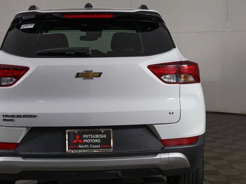 Used 2025 Chevrolet TrailBlazer LT AWD/4WD image 13