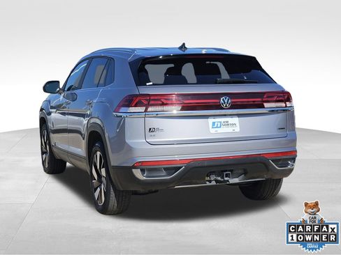 Used 2024 Volkswagen Atlas Cross Sport SE image 6
