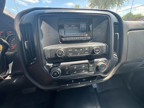 Used 2015 Chevrolet Silverado 1500 W/T RWD image 17