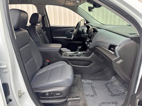 Used 2019 Chevrolet Traverse Premier AWD/4WD image 14