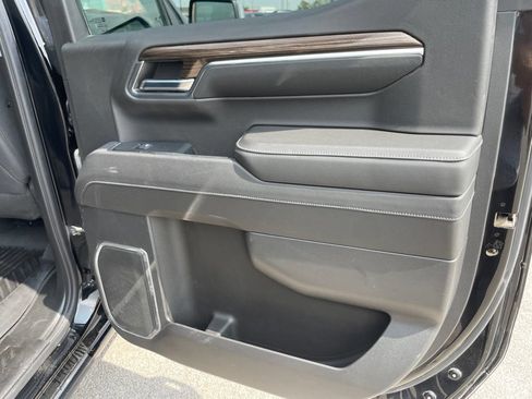 Used 2023 Chevrolet Silverado 1500 LT AWD/4WD image 25