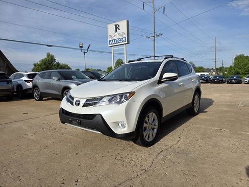 Used 2013 Toyota RAV4 Limited FWD image 3