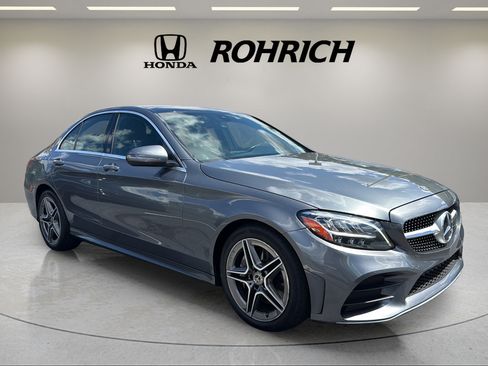 Used 2019 Mercedes-Benz C 300 4MATIC Sedan image 4