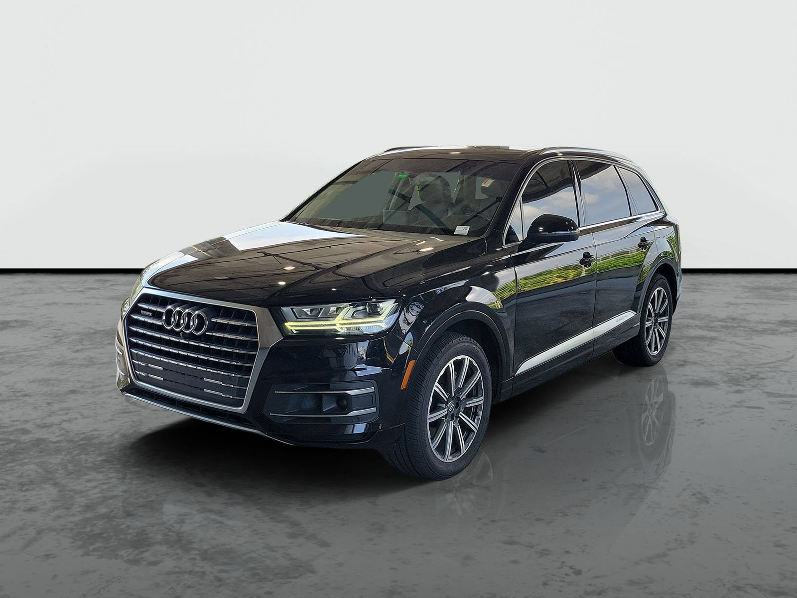 Used 2017 Audi Q7 3.0T Prestige AWD/4WD image 4
