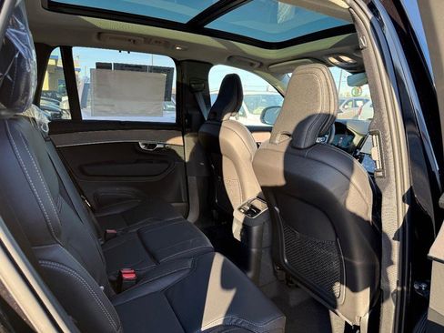 New 2026 Volvo XC90 T8 Ultra image 6