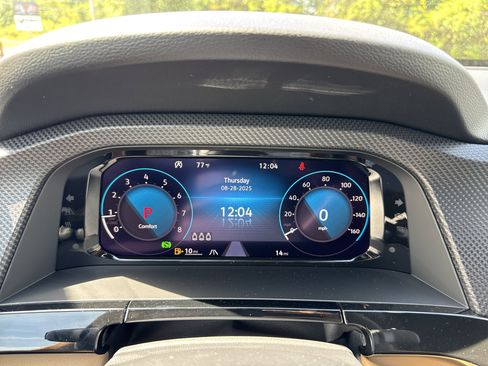 New 2026 Volkswagen Atlas Cross Sport SEL R-Line image 17