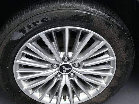 Used 2022 Mitsubishi Outlander SEL image 39