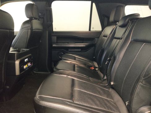 Used 2020 Ford Expedition Max XLT w/ Equipment Group 202A RWD image 18