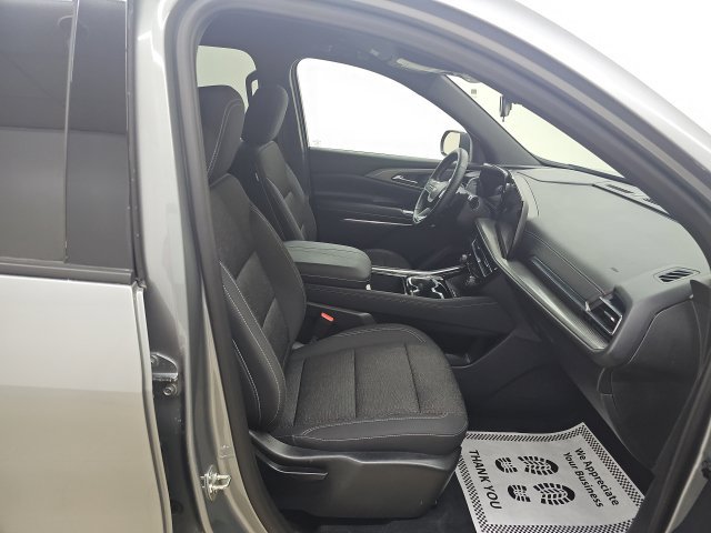 Used 2026 Chevrolet Traverse LT FWD image 25