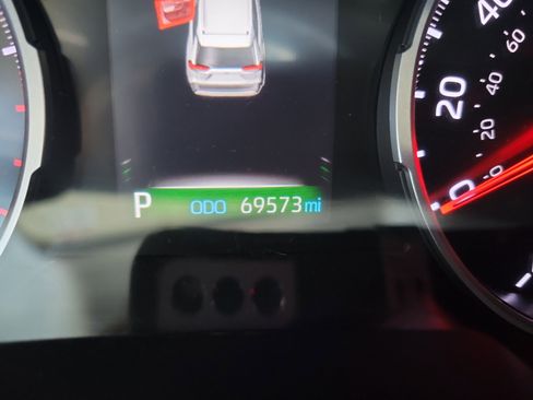 Used 2021 Toyota RAV4 XLE image 20