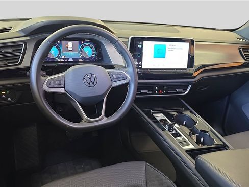 Used 2024 Volkswagen Atlas Cross Sport SE AWD/4WD image 20