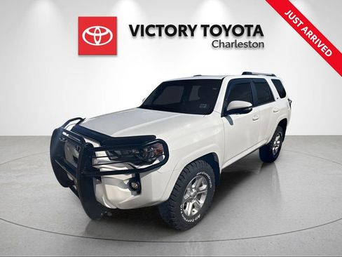 Used 2024 Toyota 4Runner SR5 Premium w/ Moonroof Package AWD/4WD image 1