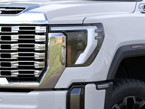 New 2026 GMC Sierra 2500 Denali w/ Denali Reserve Package AWD/4WD image 10