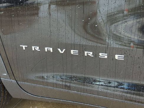 New 2026 Chevrolet Traverse LT FWD image 6