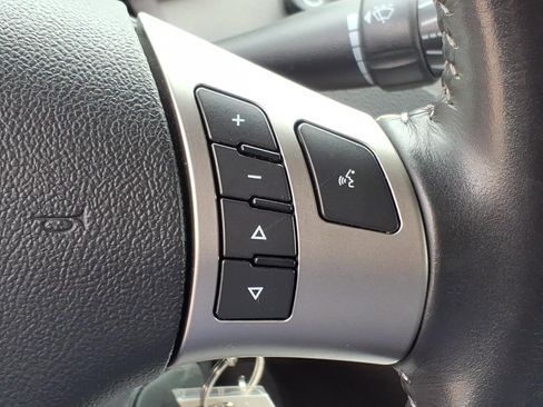 Used 2006 Pontiac Solstice Convertible w/ Premium Package RWD image 19
