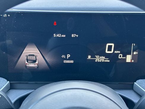 Used 2025 Nissan Kicks SV FWD image 25