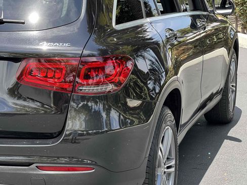 Used 2020 Mercedes-Benz GLC 300 4MATIC w/ Premium Package image 58