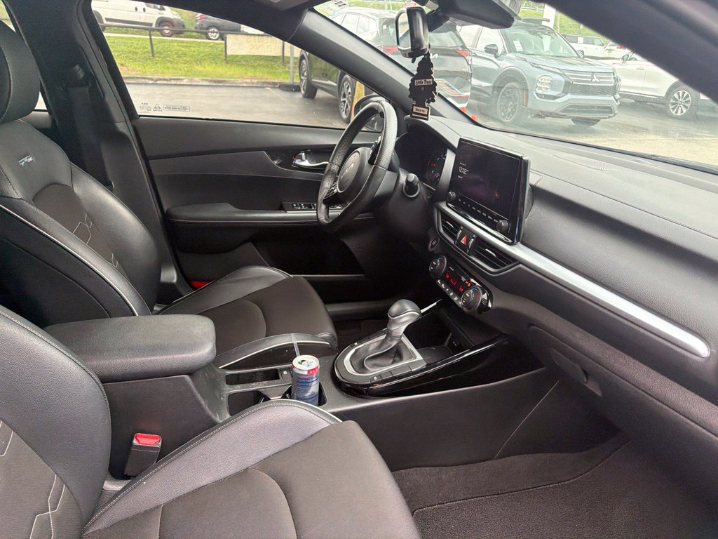 Used 2023 Kia Forte GT-Line w/ GT-Line Technology Package FWD image 9