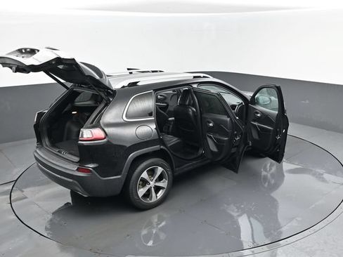 Used 2019 Jeep Cherokee Limited AWD/4WD image 27
