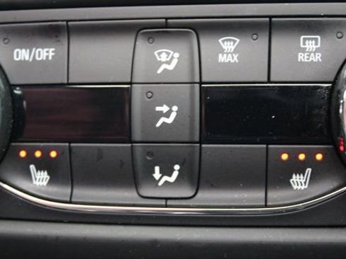 Used 2022 Chevrolet TrailBlazer ACTIV w/ Sun and Liftgate Package image 12