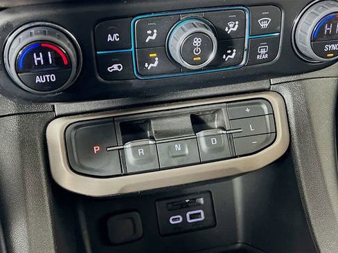 Used 2023 GMC Acadia Denali w/ Denali Ultimate Package image 23