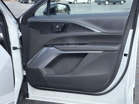 New 2025 Cadillac Lyriq Sport image 32