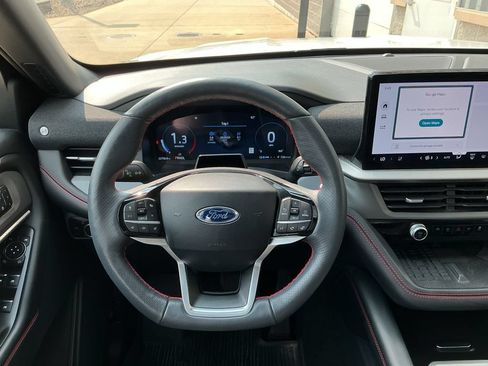 Used 2025 Ford Explorer ST-Line w/ Premium Package AWD/4WD image 14