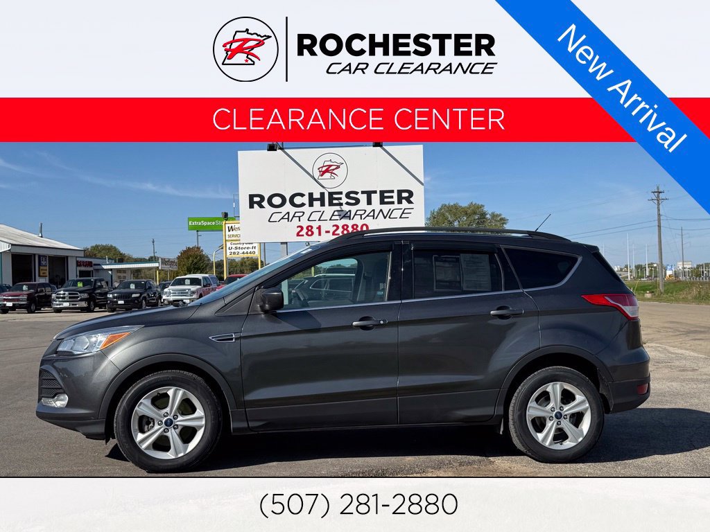 Used 2016 Ford Escape SE w/ Equipment Group 201A AWD/4WD image 1