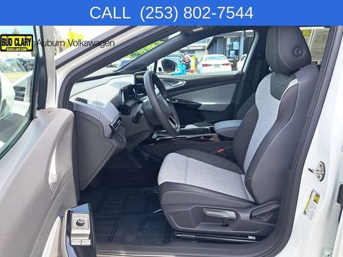 Used 2024 Volkswagen ID.4 2WD image 11