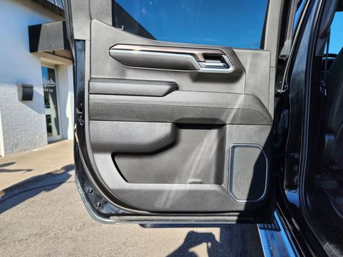 Used 2024 Chevrolet Silverado 1500 LTZ AWD/4WD image 15