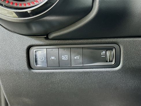 Used 2024 Chevrolet Equinox EV RS image 16