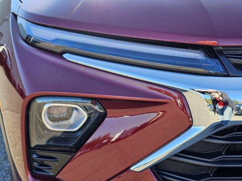 Used 2025 Chevrolet TrailBlazer LT image 4
