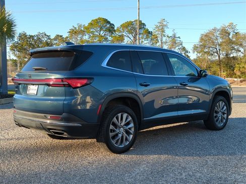 Used 2025 Buick Enclave Preferred image 6