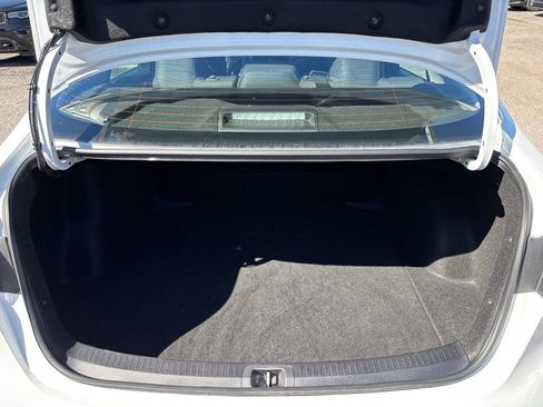 Used 2024 Toyota Corolla LE FWD image 14