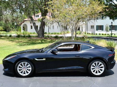 Used 2018 Jaguar F-TYPE Coupe RWD image 3