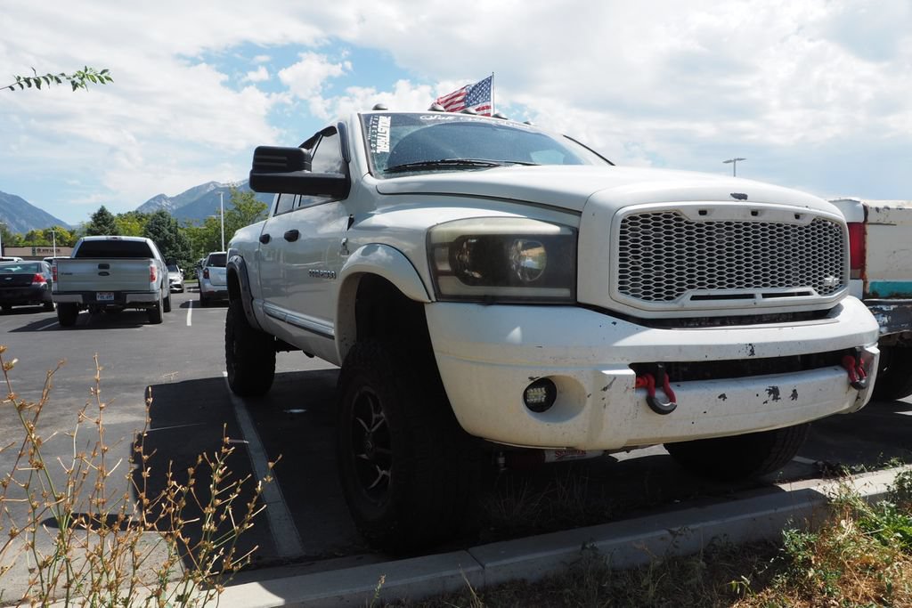 Used 2006 Dodge Ram 2500 Truck Laramie AWD/4WD image 2