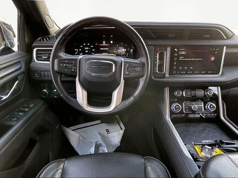 Used 2023 GMC Yukon Denali image 10