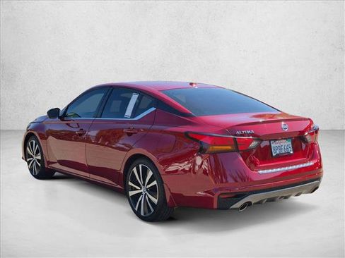 Used 2020 Nissan Altima 2.5 SR FWD image 7