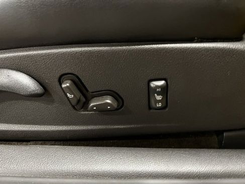 Used 2003 Chevrolet SSR w/ Preferred Equipment Group image 22