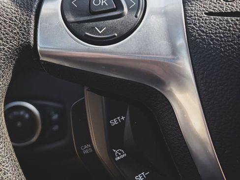 Used 2016 Ford Escape SE FWD image 8