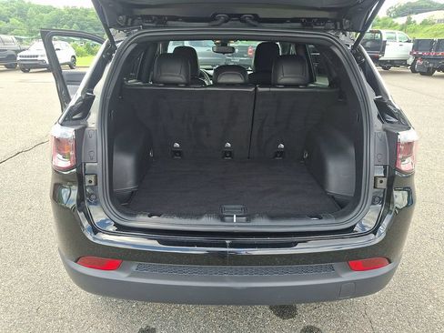 Used 2024 Jeep Compass Latitude AWD/4WD image 29