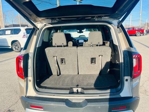 Used 2023 GMC Acadia SLE w/ Driver Convenience Package image 38