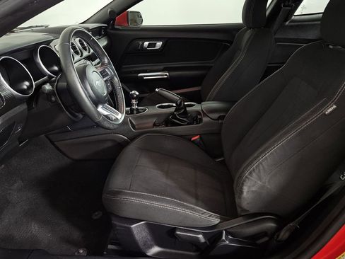 Used 2019 Ford Mustang Coupe image 22