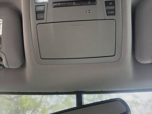 Used 2016 Toyota Highlander XLE FWD image 35