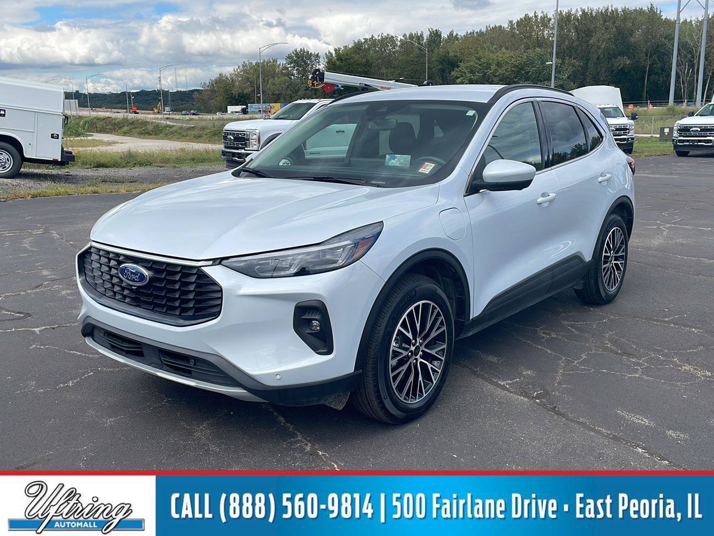Used 2026 Ford Escape SE w/ PHEV Premium Package FWD image 1