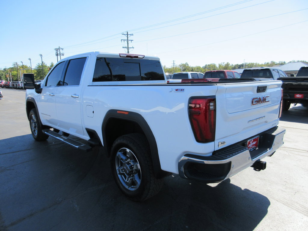 Certified 2025 GMC Sierra 2500 SLT w/ SLT Premium Package AWD/4WD image 10
