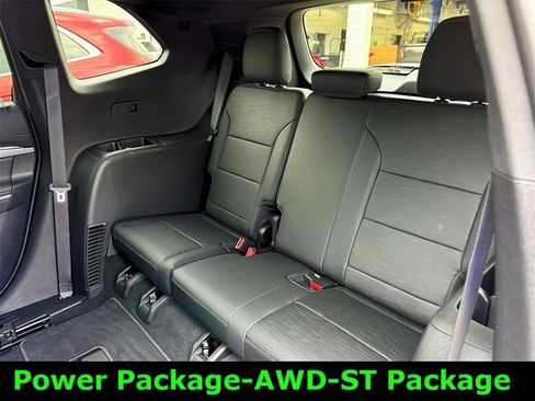 New 2026 Buick Enclave Sport Touring w/ Power Package image 9